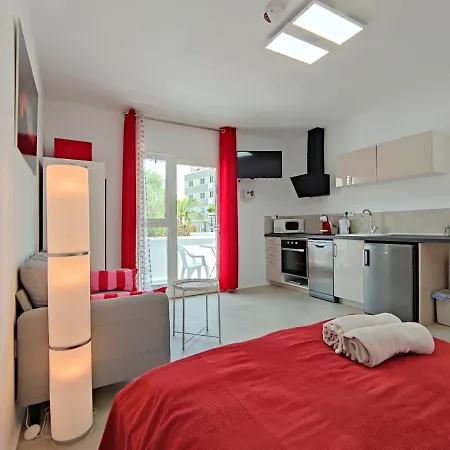Fantastico Ruhige Top-lage, Balkon Oder Terrasse, Gratis Parkplatz & Klimaanlage, Ideal Fuer Paare Und Alleinreisende Пуэрто-де-ла-Крус